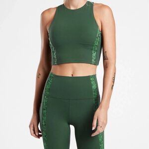 Athleta Leggings/Crop Tank Top Set Green Camo Stripe Salutation Stash 1X XL D-DD